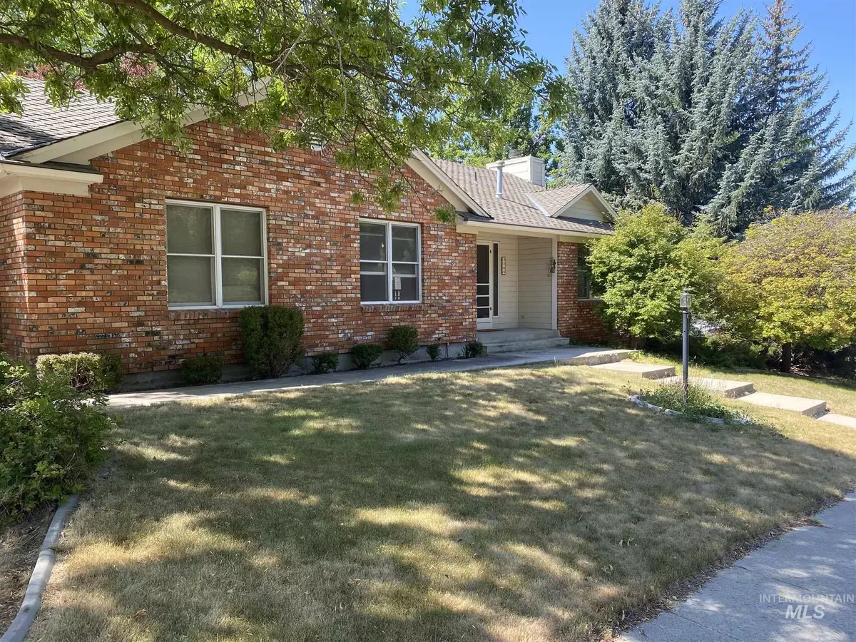 Boise, ID 83703-3,3765 N Stone Creek