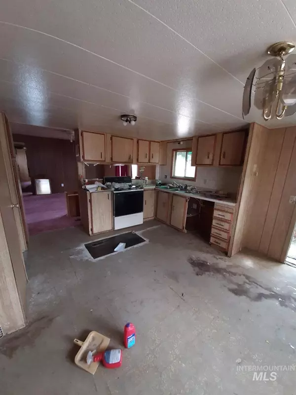 Arco, ID 83213,2739 Highway 20