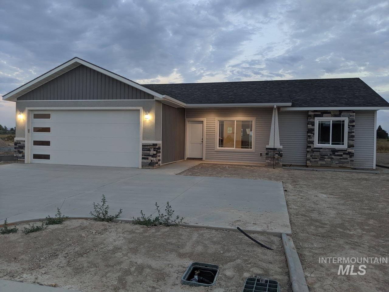 471 Southwood Ave W, Twin Falls, ID 83301