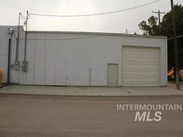 New Plymouth, ID 83655,227 & 229 Plymouth Ave