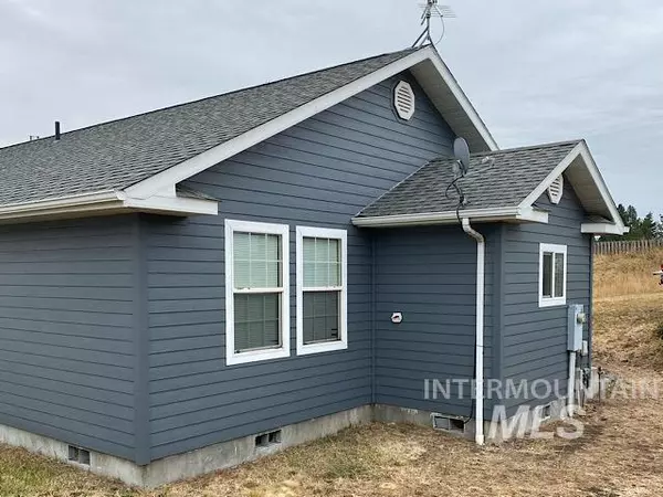 Cottonwood, ID 83522,403 1st S Street