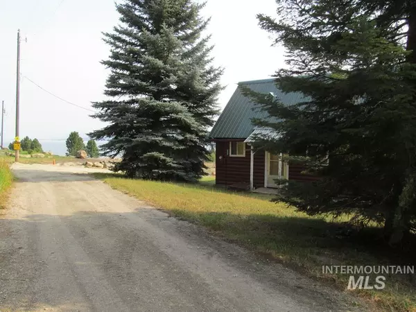 Cascade, ID 83611,644 Teepee Rd