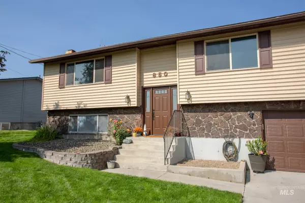 Kuna, ID 83634,850 W 4th Street