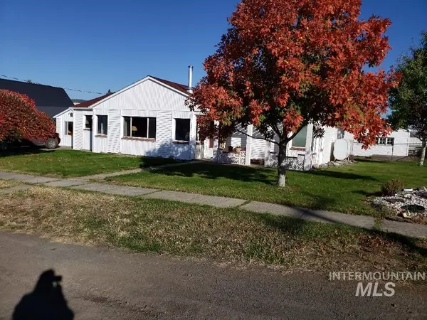 302 Bash Street, Cottonwood, ID 83522