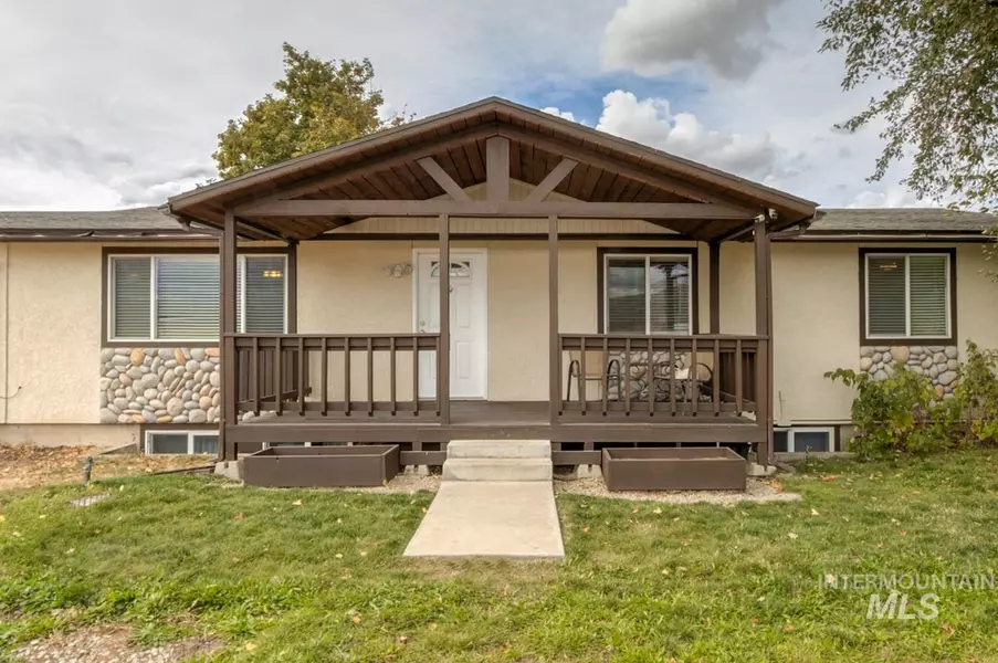 6335 Sweet Ola Highway, Sweet, ID 83670