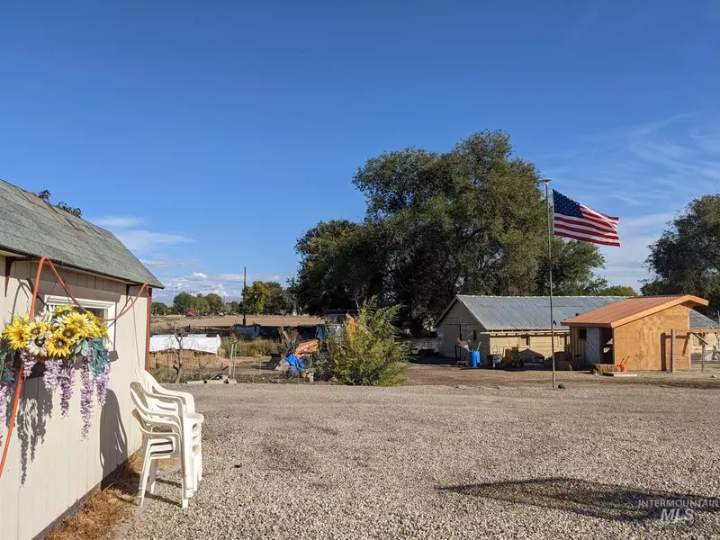 3901 Highway 30, New Plymouth, ID 83655