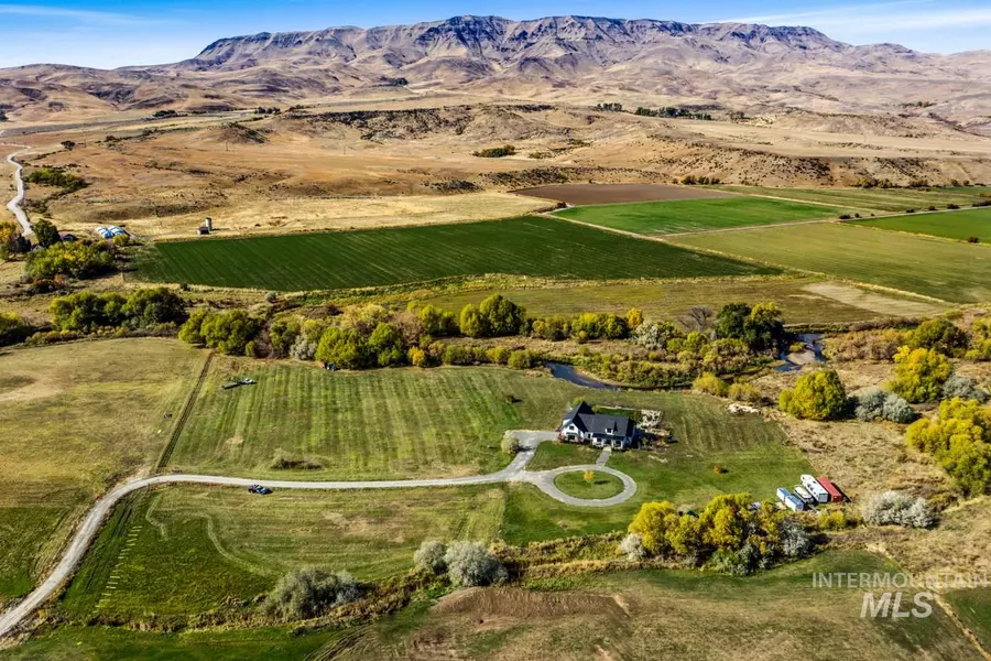 7241 Sweet Ola Hwy, Sweet, ID 83670