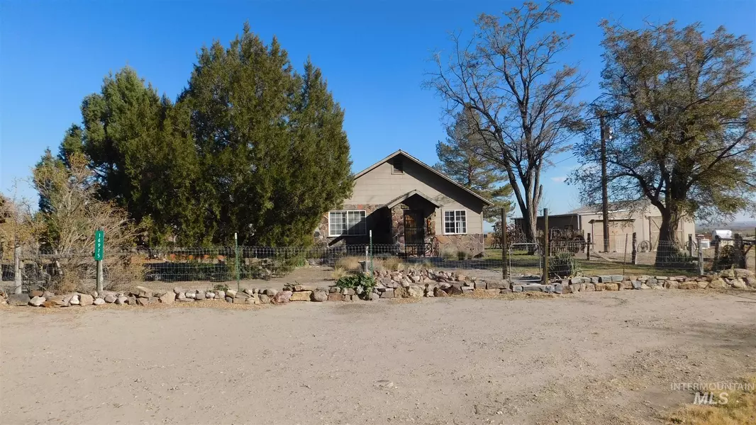 16975 Short Cut Rd, Oreana, ID 83650