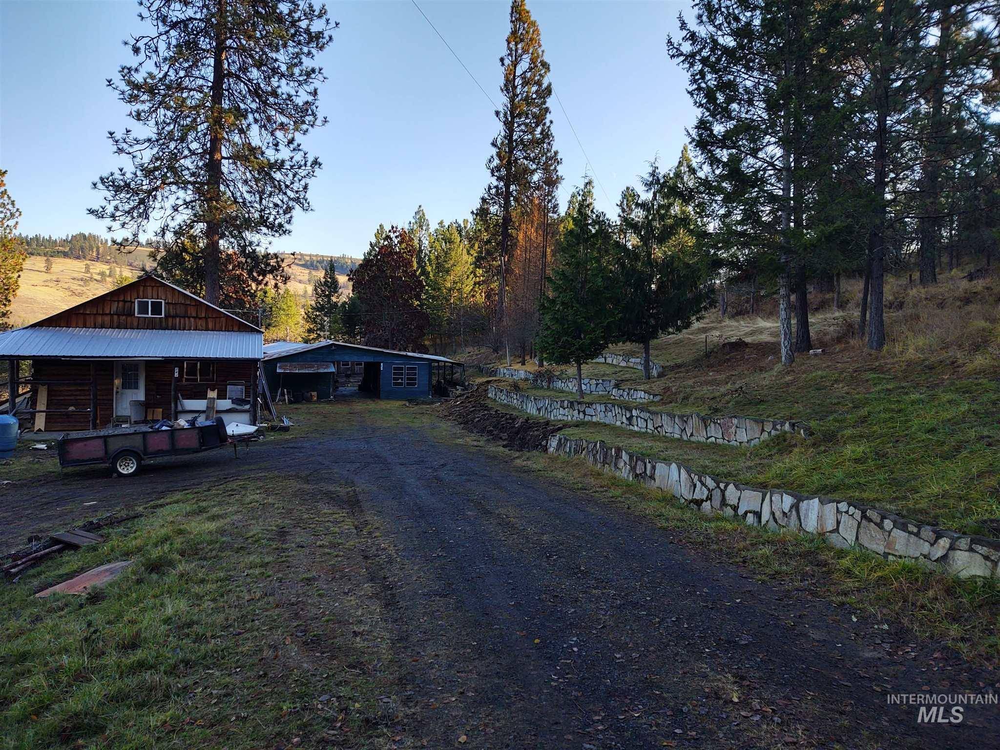 141 Cougar Lane, Kooskia, ID 83539
