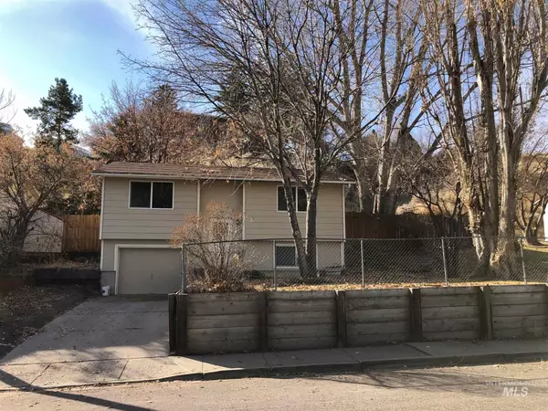 499 Foothill Blvd, Pocatello, ID 83204