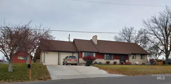 438 W Madison, Glenns Ferry, ID 83623