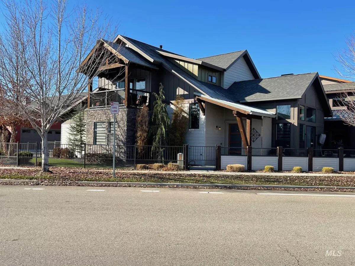 Eagle, ID 83616,1111 S Edgewood