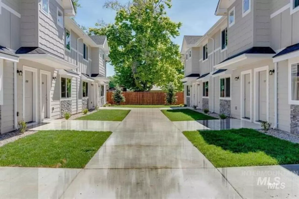 Nampa, ID 83687,121 E Ravenna Lane