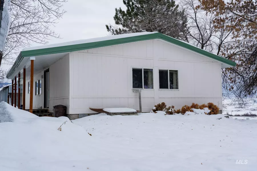 1184 S Mesa Rd, Mesa, ID 83643