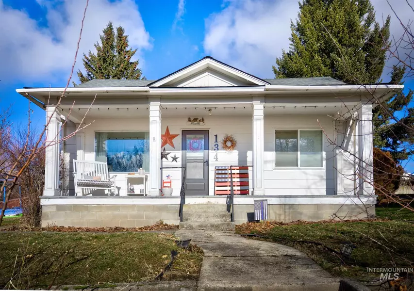 134 E Hazel, Genesee, ID 83832