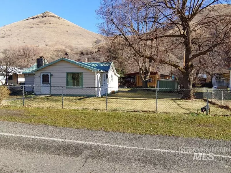 105 Everest St, White Bird, ID 83554