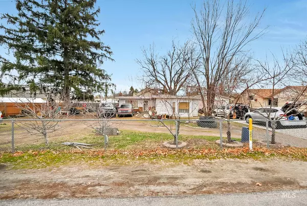 3823 W Glendale St, Boise, ID 83703