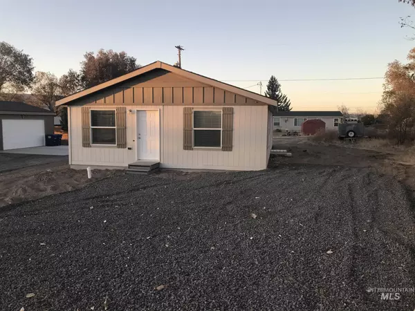 341 N Ave West, Hagerman, ID 83332