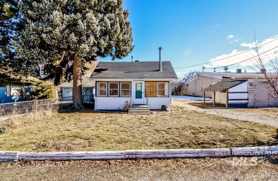 20532 Academy Road, Greenleaf, ID 83626