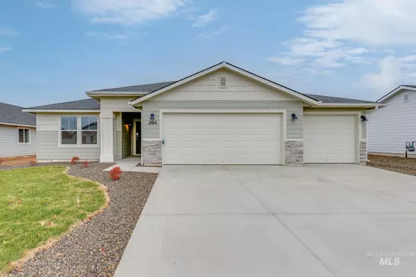 910 SW Miner St, Mountain Home, ID 83647