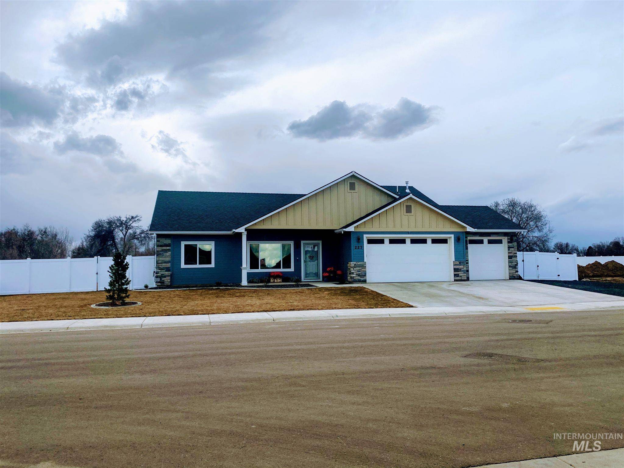 Fruitland, ID 83661,227 Grizzly Drive