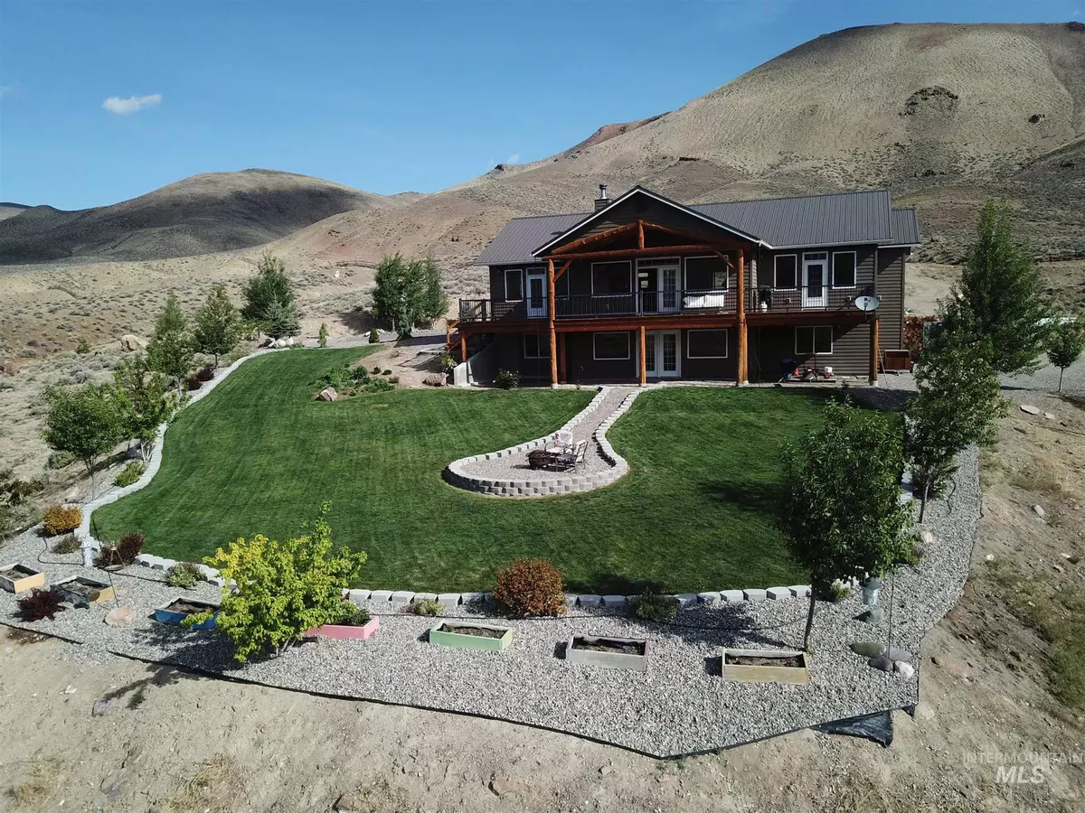 Challis, ID 83226,1184 Garden Creek Road