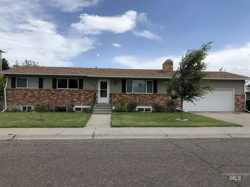 1121 E 17th Street, Burley, ID 83318