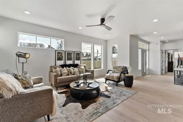 Boise, ID 83704,7156 W Poplar Street