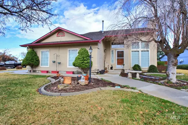 3780 W Woodmont Drive, Meridian, ID 83646