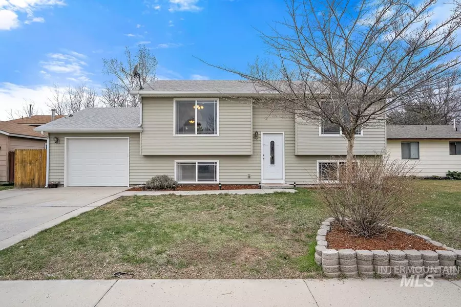 531 South Lynhurst Place, Meridian, ID 83642