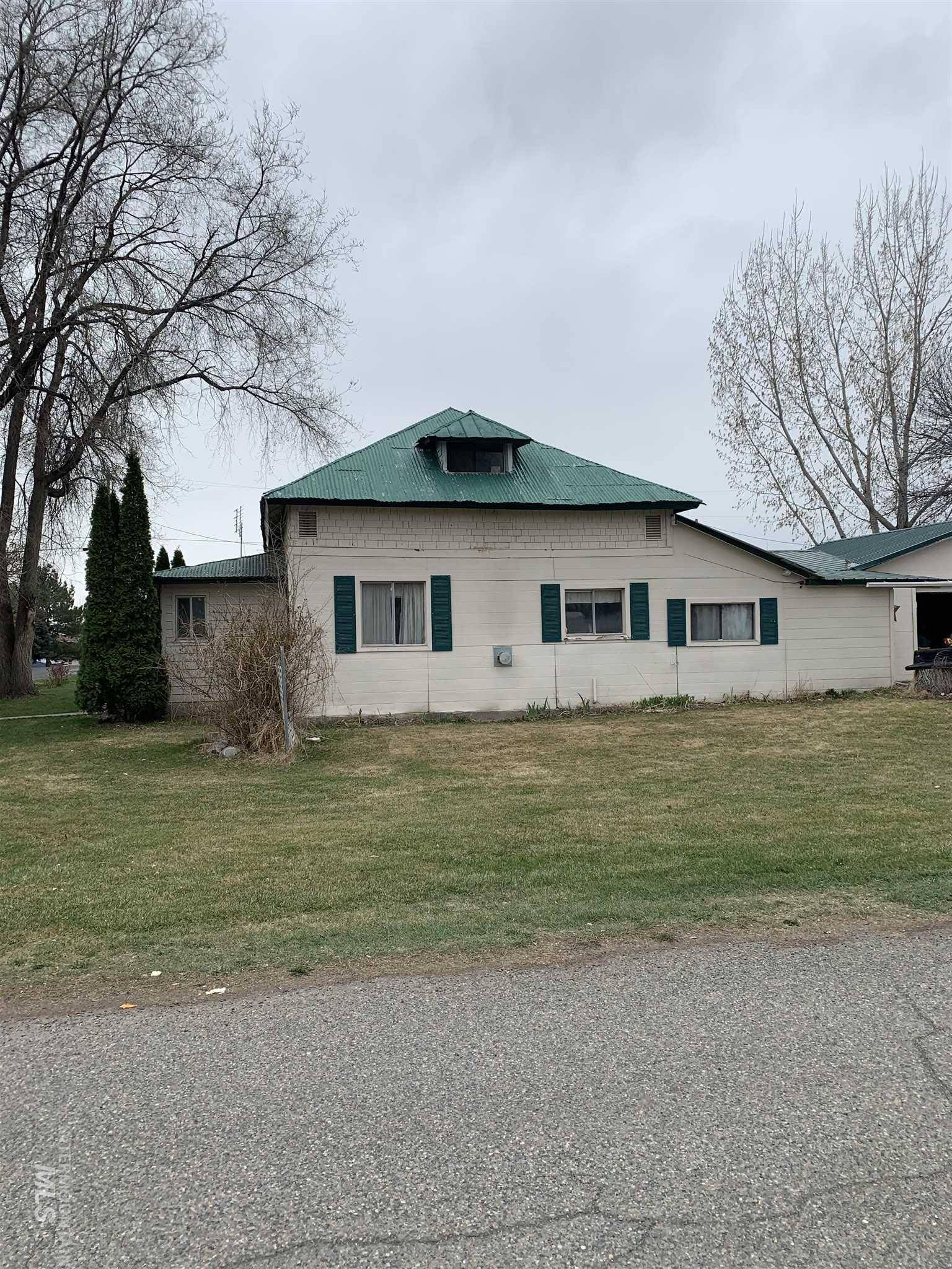 429 W 3rd, Wendell, ID 83355