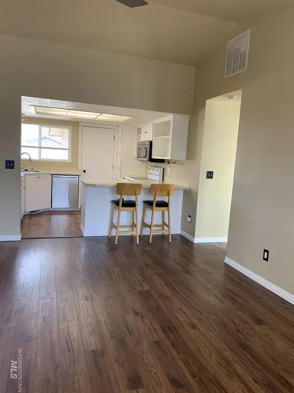 Boise, ID 83713,10887 W Poppy St