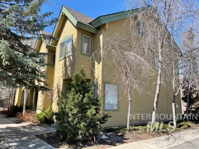 Hailey, ID 83333-0000,621 N River Street