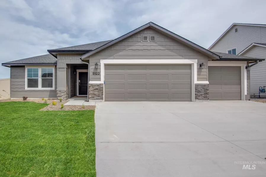 5122 W Sands Basin Dr, Meridian, ID 83646