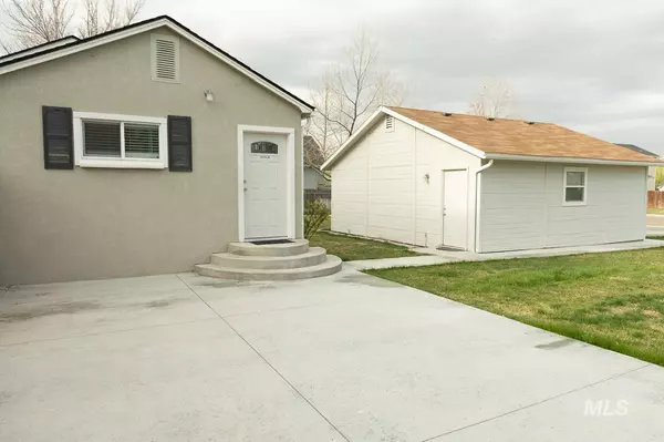 Kuna, ID 83634,628 N Lauren Ave