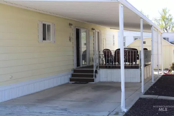 Nampa, ID 83651,914 N Midland