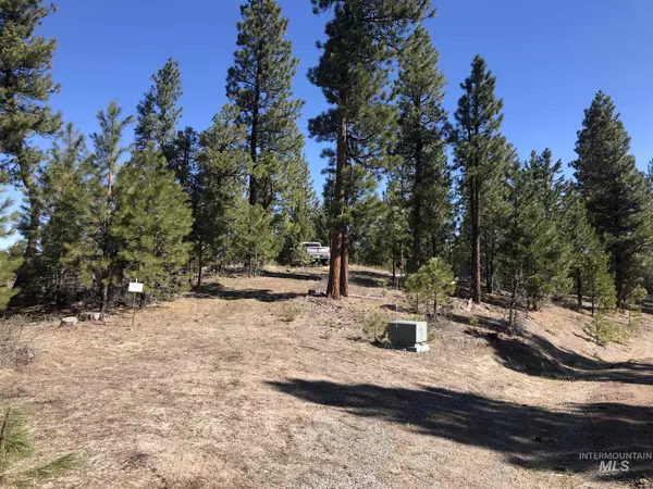 Cascade, ID 83611,Lot 8 Shortcut Way