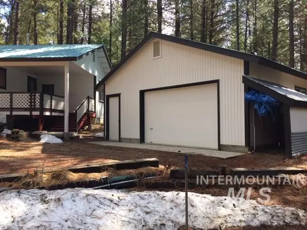 Lowman, ID 83637,11 Aspen Way