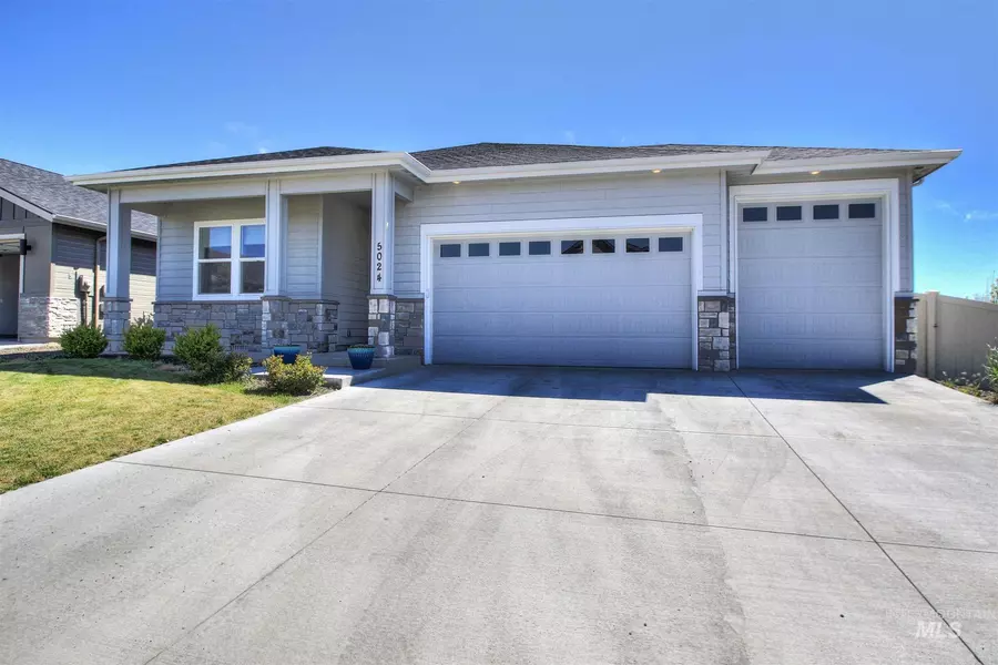 5024 S Lava Springs Loop, Nampa, ID 83686