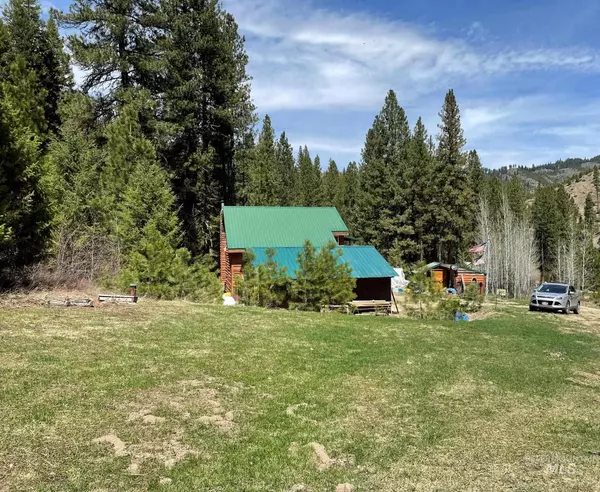 Lowman, ID 83637,12 Valley View Way