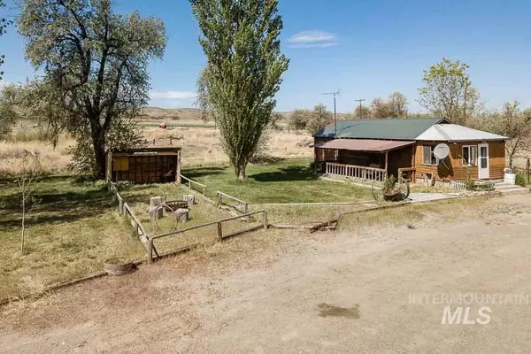 Bruneau, ID 83604,34921 Hot Creek Rd