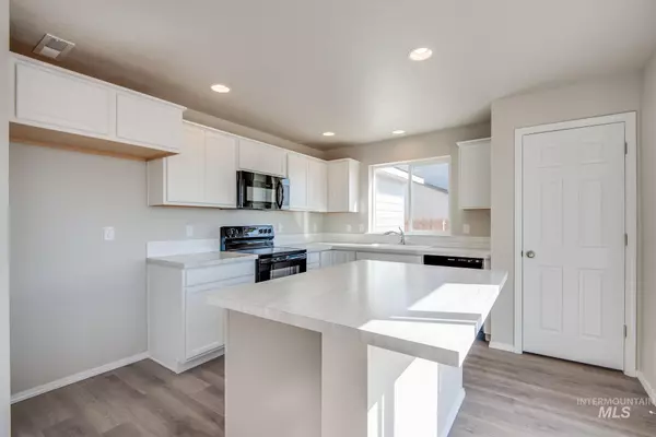 Mountain Home, ID 83647,1695 SW Gabar Ct