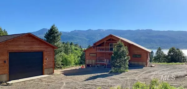 131 Duffers Ln, Cascade, ID 83611