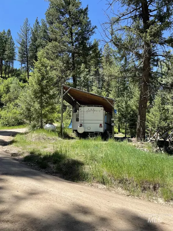 Lowman, ID 83637,96 Archie Creek Dr.