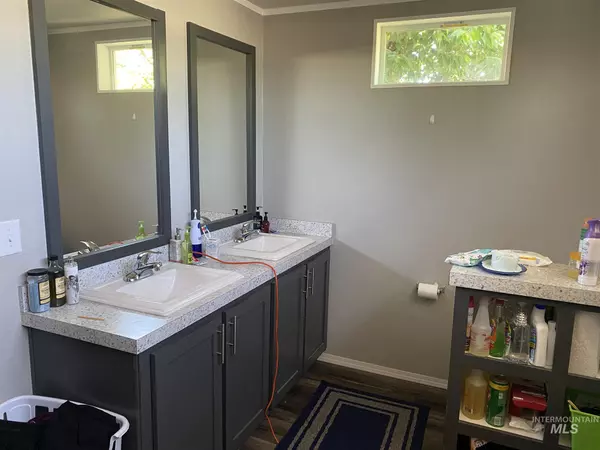 Boise, ID 83713-0000,2725 N Five Mile Rd.