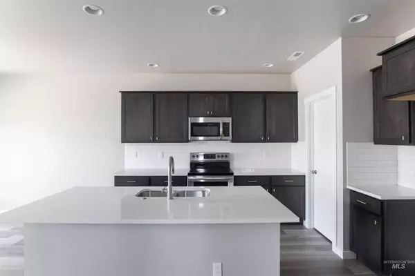 Meridian, ID 83642,254 S Riggs Spring Ave