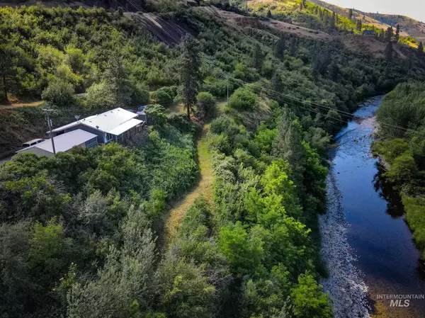 15919 Buttercup Lane, Juliaetta, ID 83535