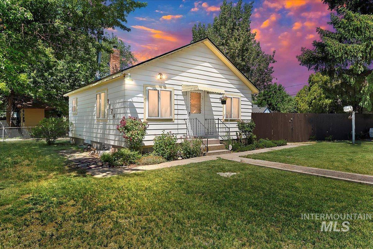 Boise, ID 83705,2124 S Kerr