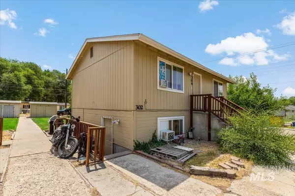 Nampa, ID 83687-4445,302/304 20th Ave N