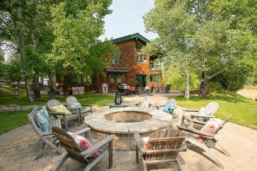 121 Mayleaf, Sun Valley, ID 83353